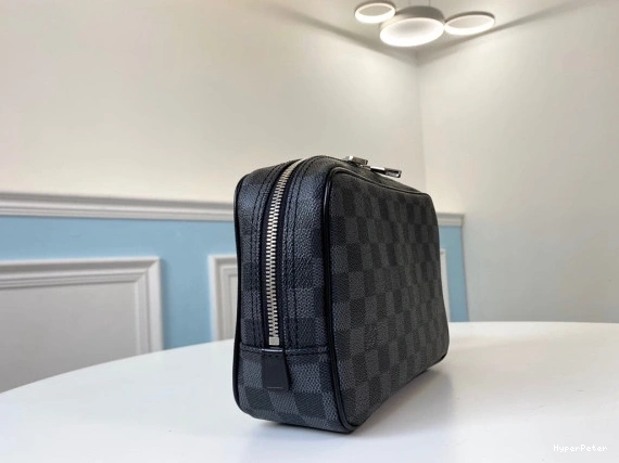 VUITTON POUCH LOUIS TOILETRY GM 0817